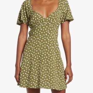 Abound Women’s Green Daisy Floral Cottagecore Dress Size M Short Sleeve Summer